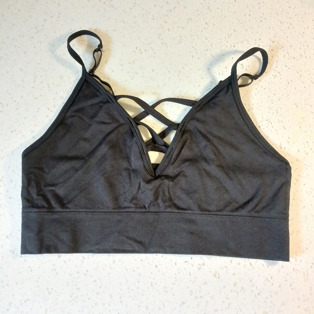 No Boundaries XL Sports Bra No Padding